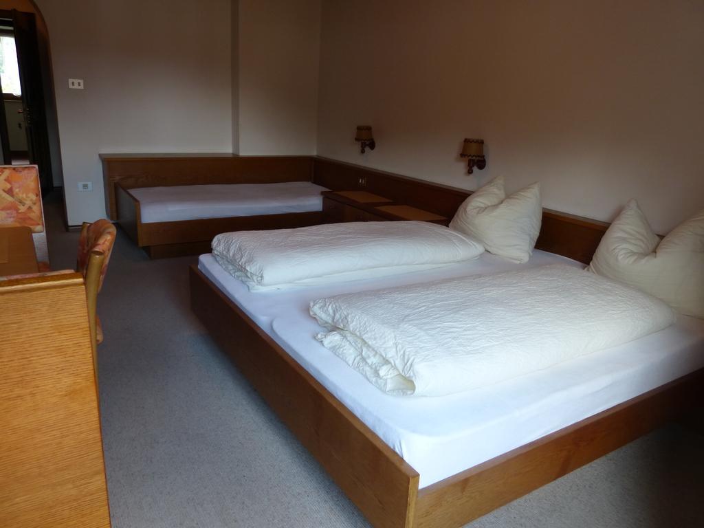 Bed and Breakfast Haus Christl Лана Экстерьер фото
