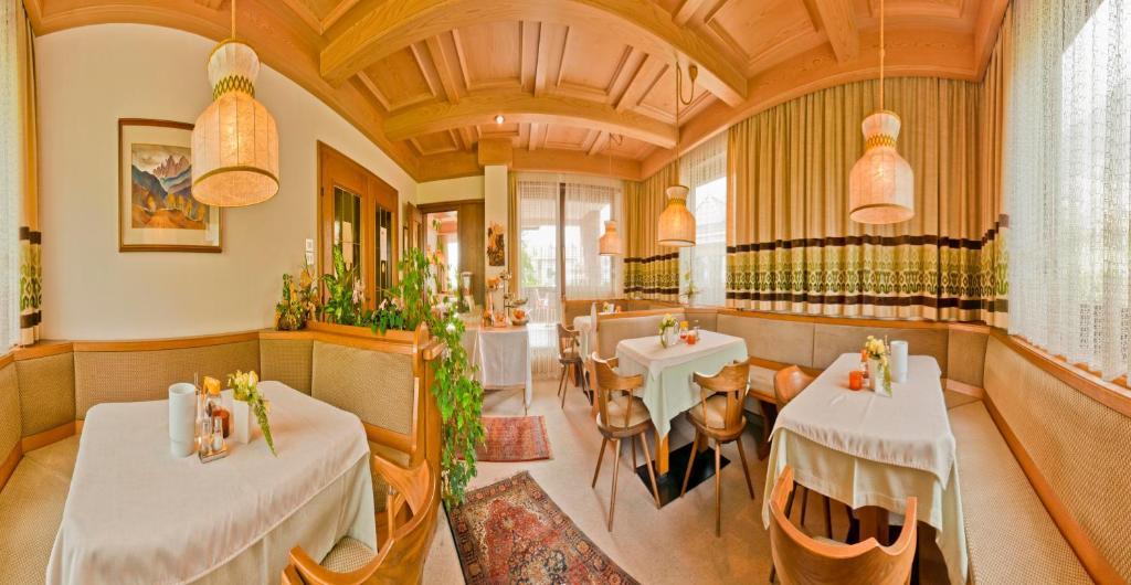 Bed and Breakfast Haus Christl Лана Экстерьер фото