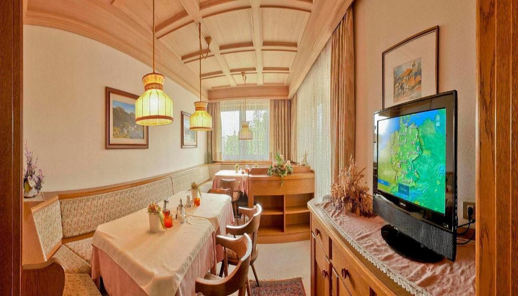 Bed and Breakfast Haus Christl Лана Экстерьер фото