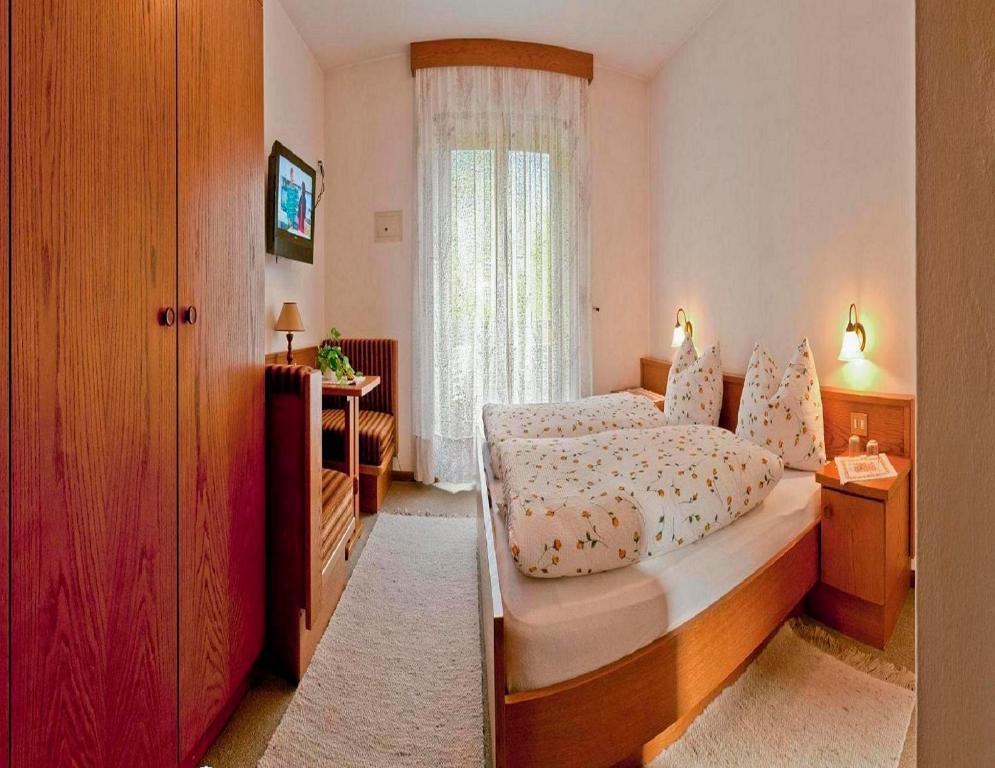 Bed and Breakfast Haus Christl Лана Номер фото
